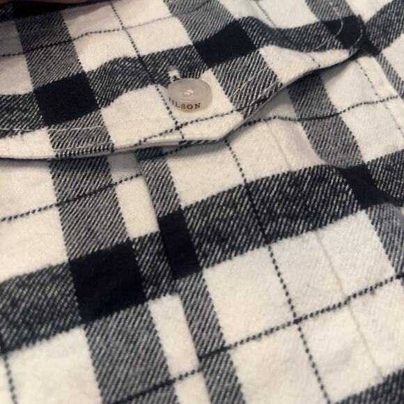 Filson Flannel Button Up Shirt Mens Medium Tan Black Thick - Picture 3 of 5